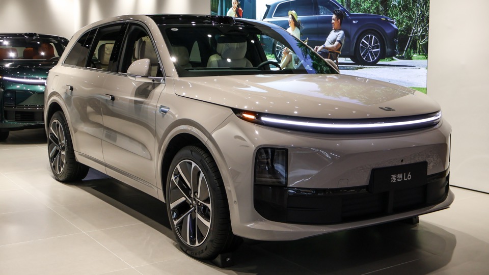Light gray Li Auto L6 SUV on display in a Shanghai showroom